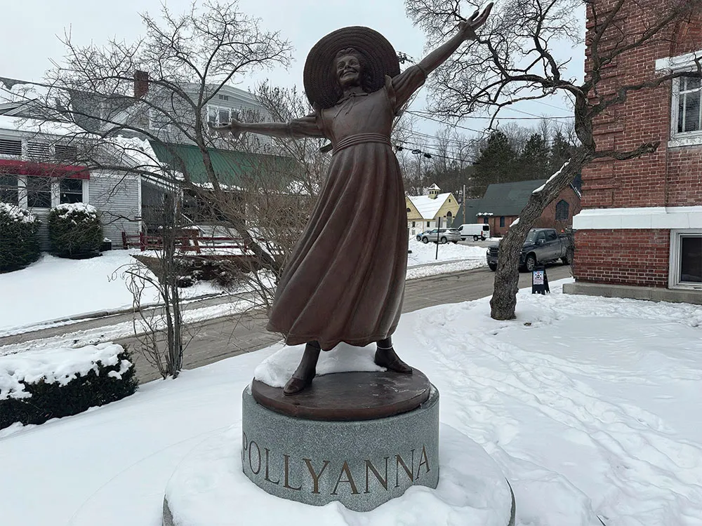 Town manager quits over anti-gay pressure in quaint New Hampshire town